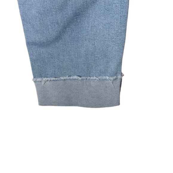 Denizen from Levi's Boyfriend Light Blue Distressed Cuffed Jeans Size 8 / W29 - Picture 3 of 11